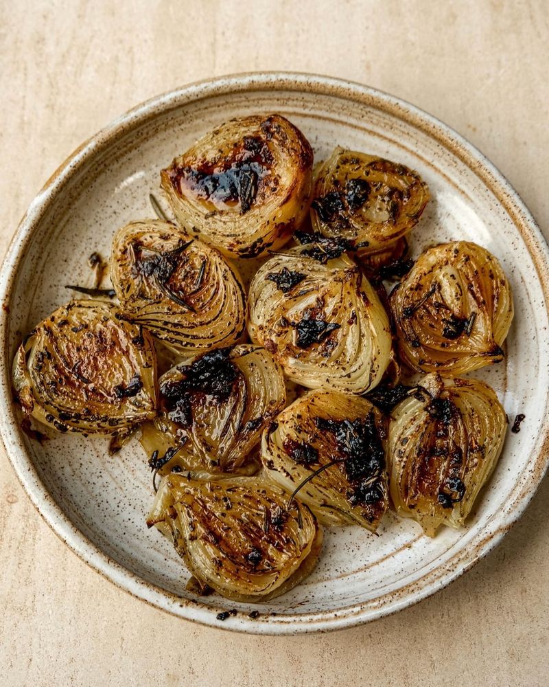 Butter onions with sage, butter and thyme