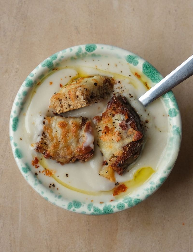 Cauliflower cheese soup
