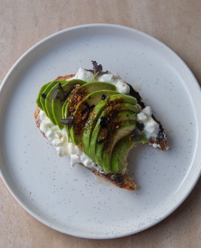 Avocado & cottage cheese toast