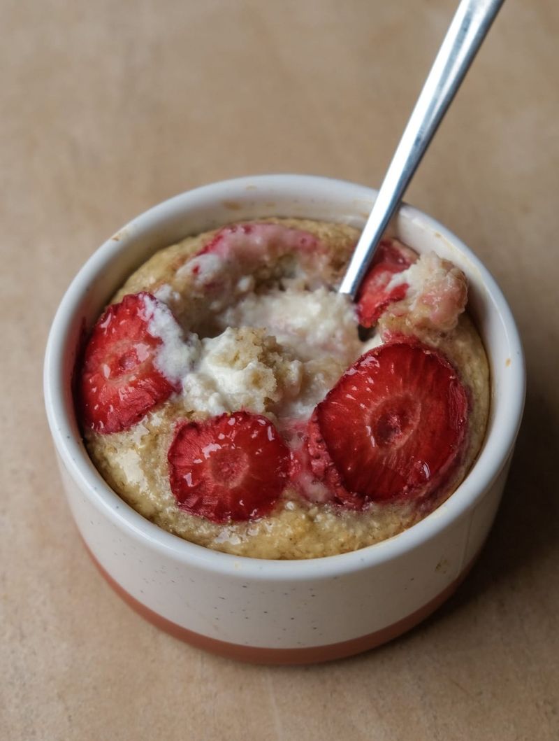Strawberries and cream baked oats