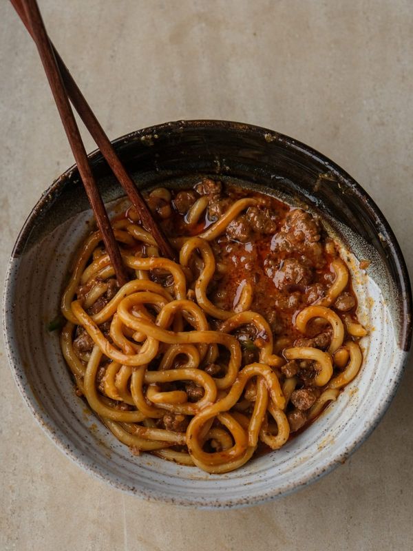 Peanut chilli oil noodles with hoisin mince