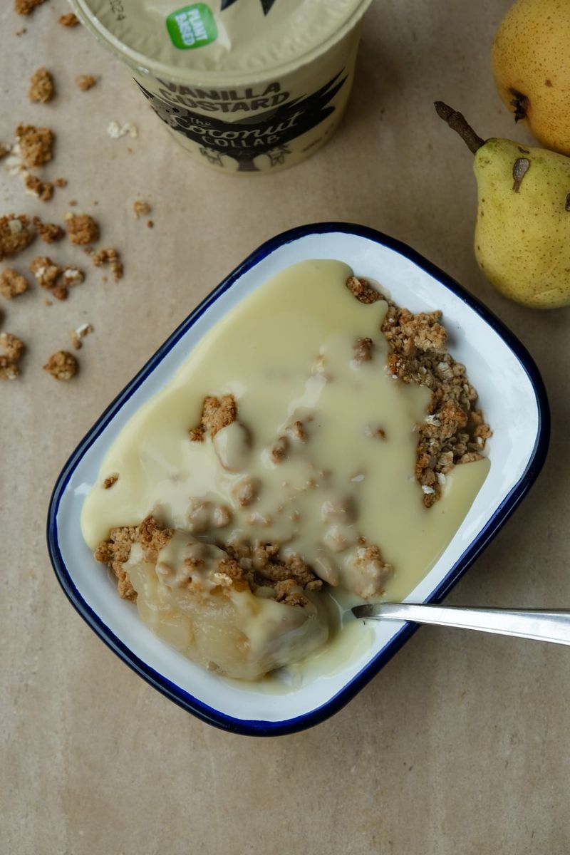 Single serve apple crumble