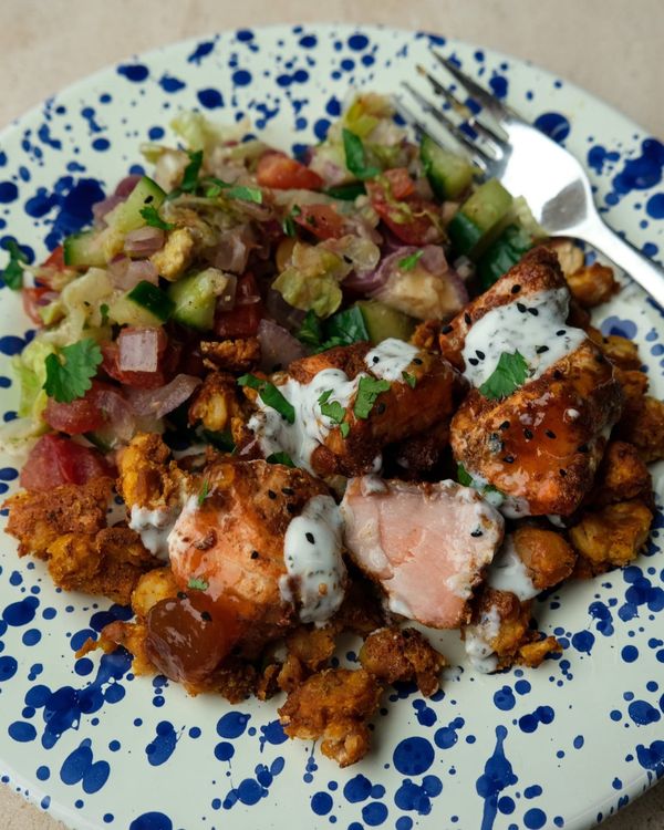 Curried salmon with chickpeas and kachumber