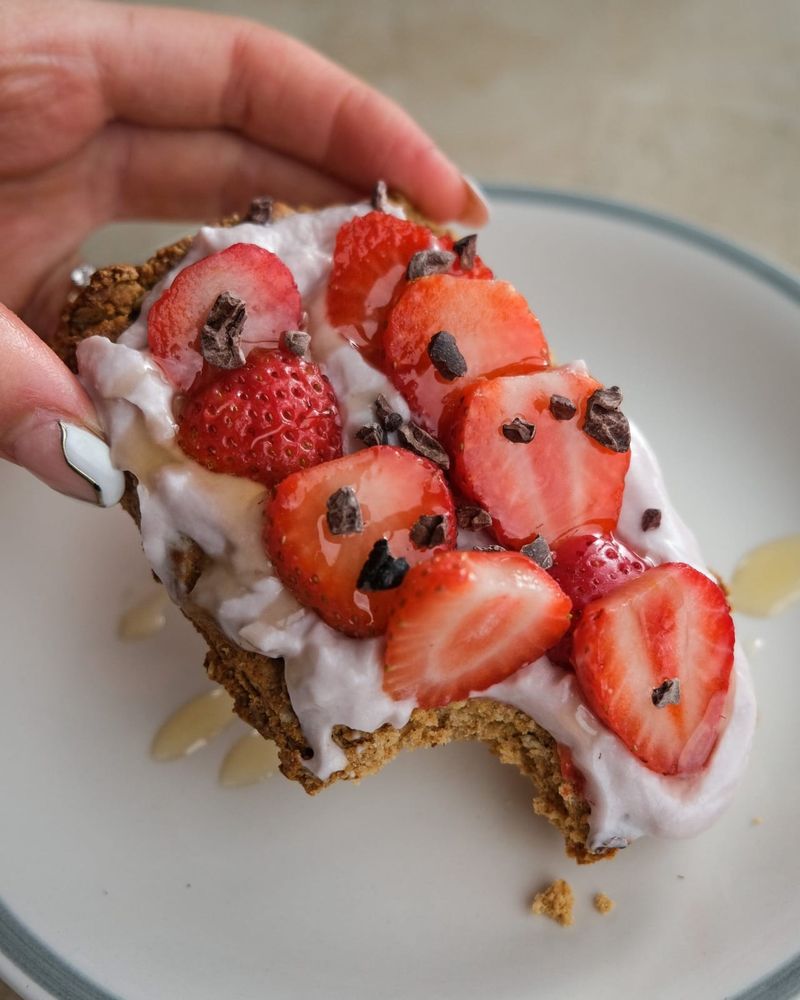Strawberry & cream breakfast flapjack