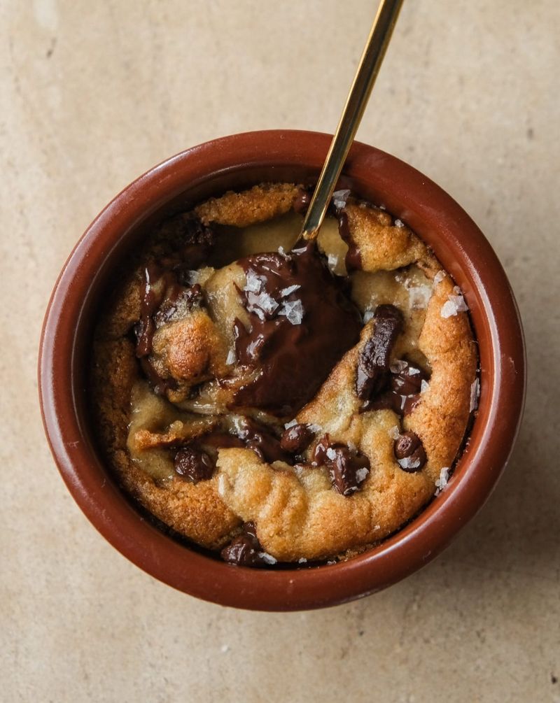 Chocolate chip cookie in a pot