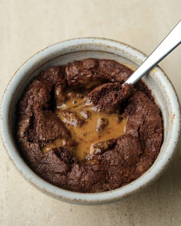 Molten rolo cookie