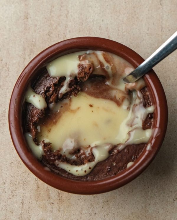 Molten chocolate and custard baked oats