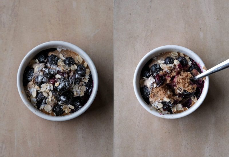 Blueberry muffin baked oats, another view
