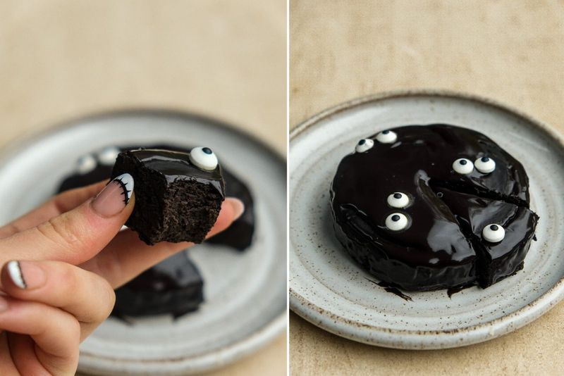 Halloween chocolate fudge cake, another view